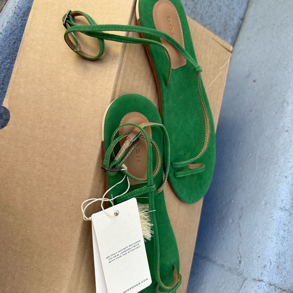 Bare sandal jade green